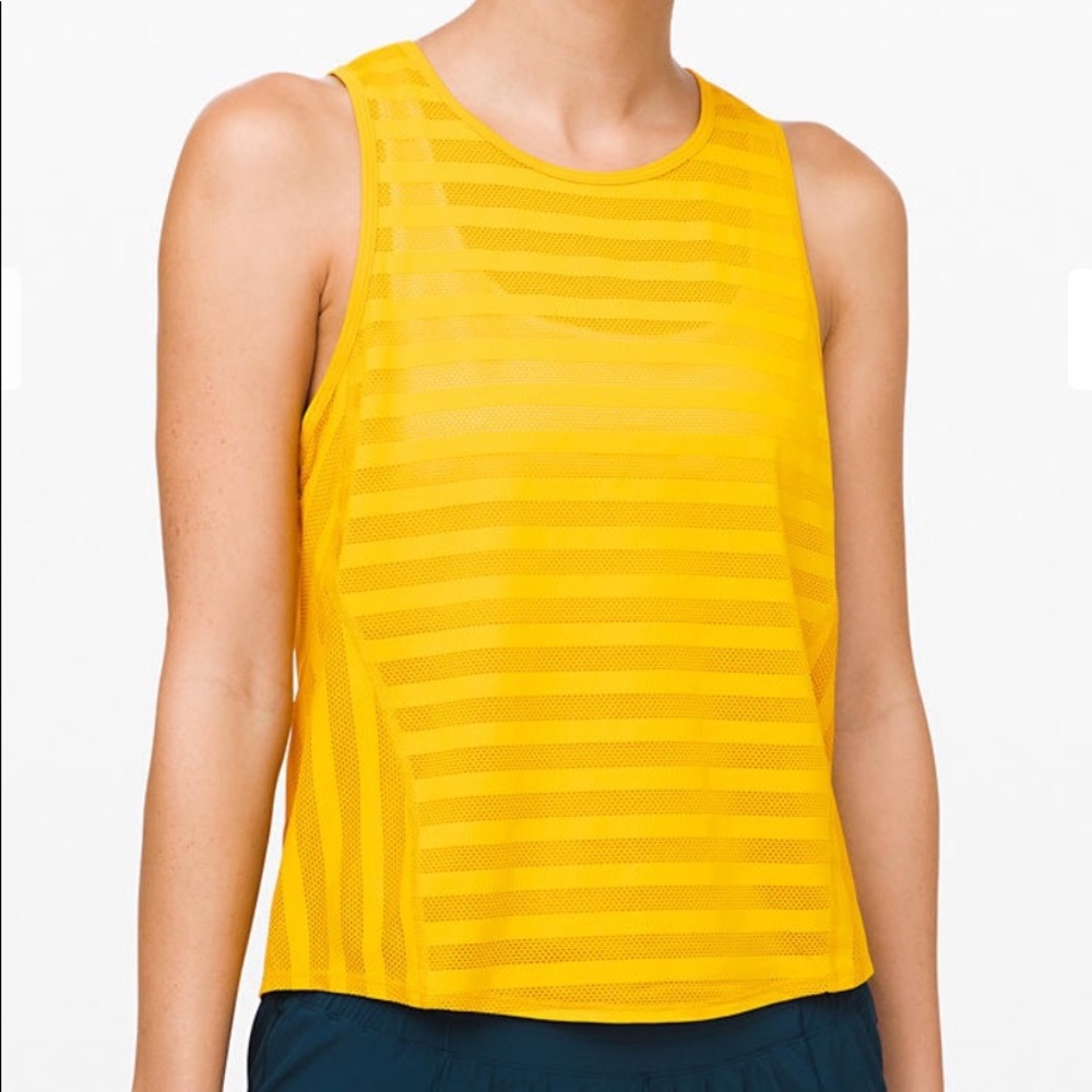 SOLD Lululemon Off & Running Tank in Honeycomb NWT